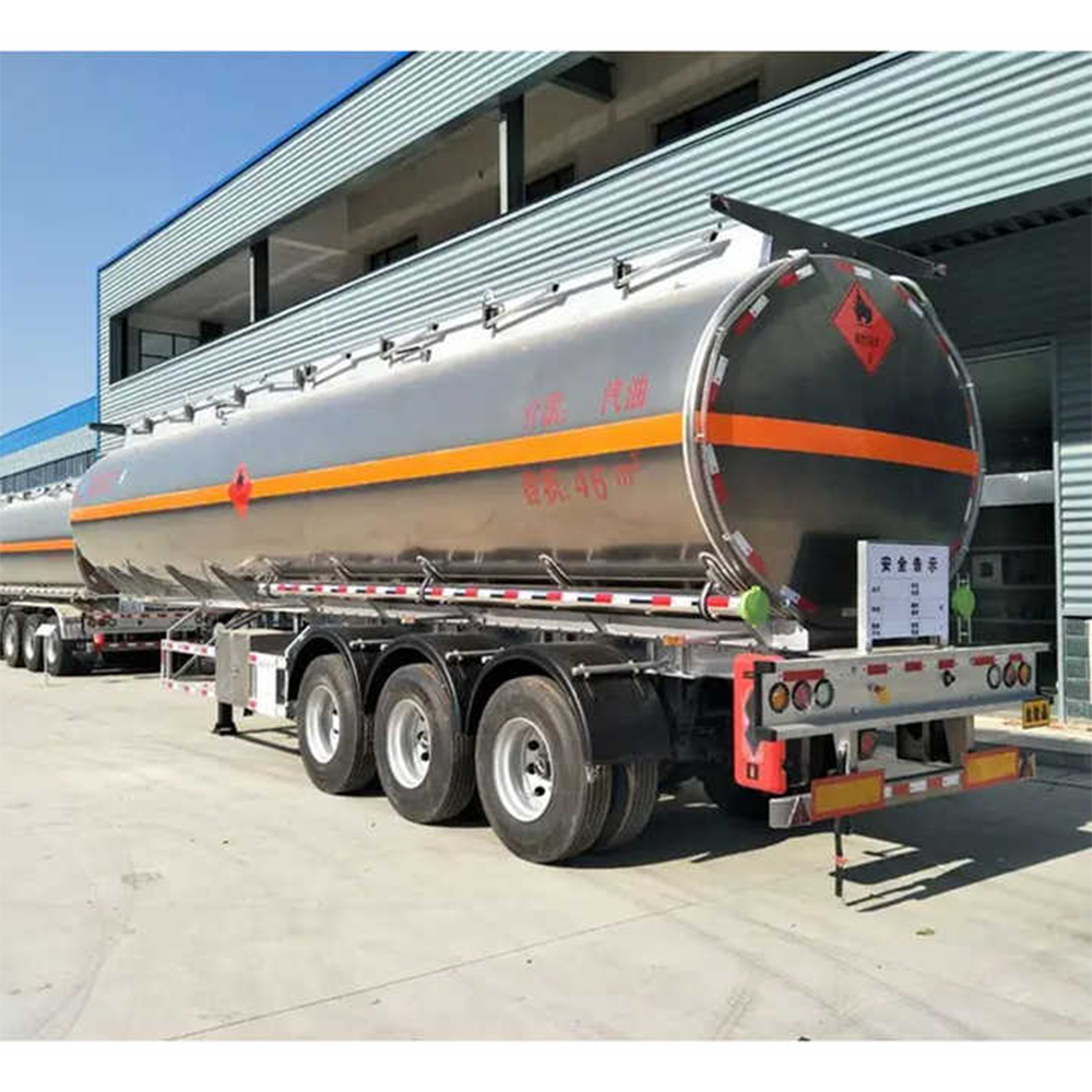 3 Axle 40000 Liters Oil Fuel Tanker