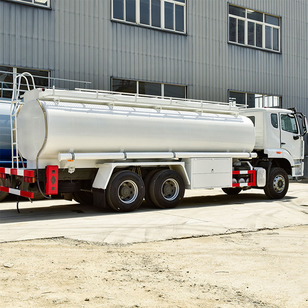 HOWO 20000 liters capacity 6x4 fuel tank truck