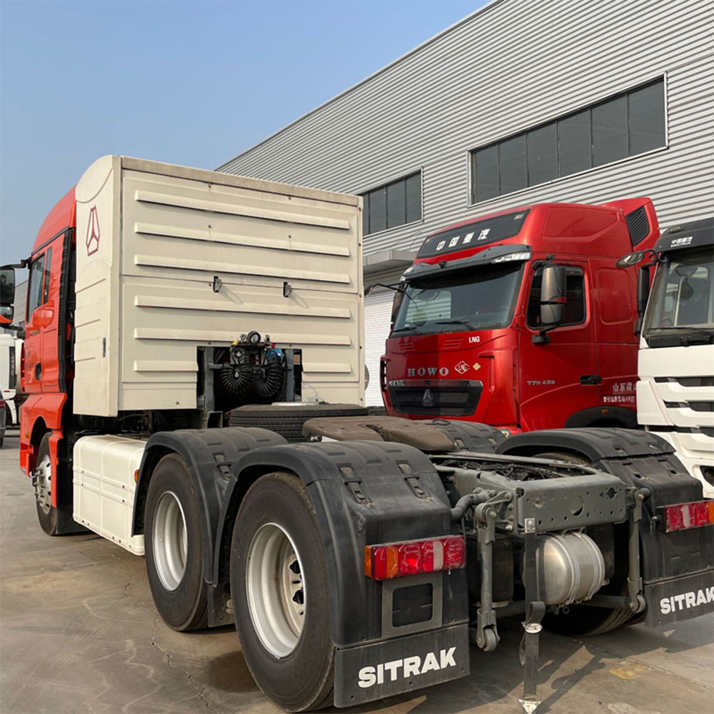 Sinotruk C7H heavy truck