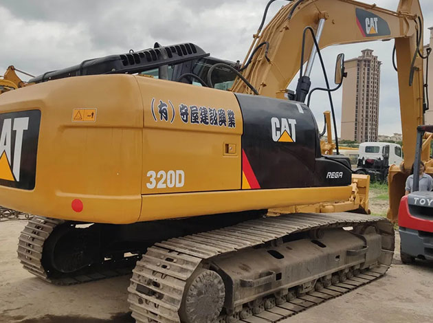 CAT 320D excavator with high performance, ideal for construction projects, featuring a powerful engine.