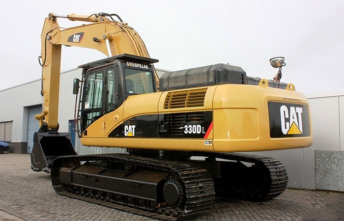 CAT 330DL excavator showcasing specifications and performance features.